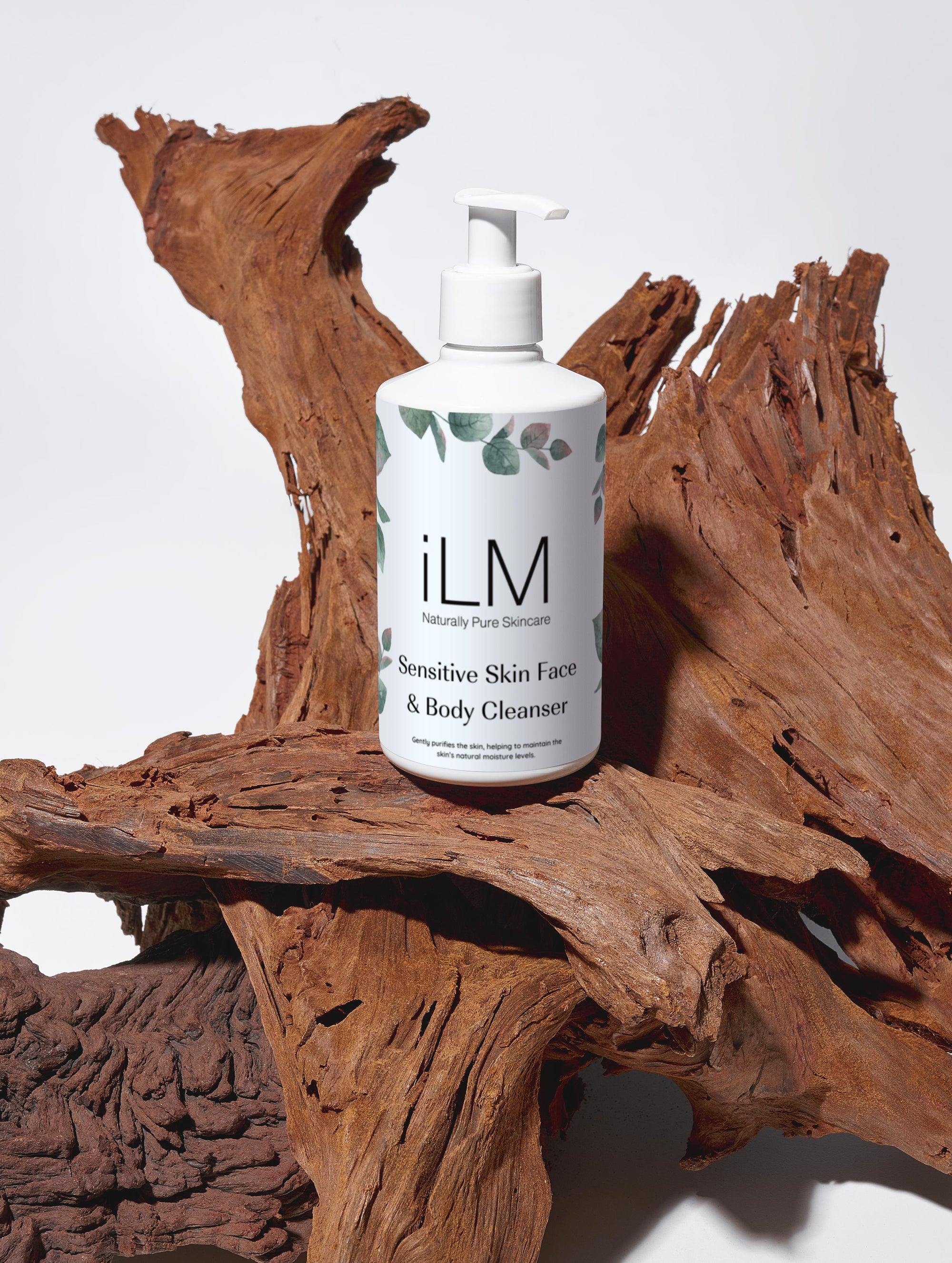 Unveiling the Magic: Understanding the Ingredients in Natural Skincare Products - iLM Skincare